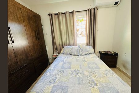 Casa de condomínio à venda com 120m², 3 quartos e 1 vaga