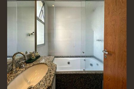 Apartamento para alugar com 2 quartos, 60m² em Belvedere, Belo Horizonte