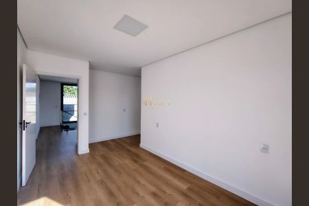 Casa à venda com 3 quartos, 260m² em Jardim Tereza Cristina, Jundiaí