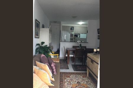 Apartamento à venda com 2 quartos, 80m² em Jardim Tupanci, Barueri