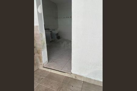 Casa à venda com 90m², 2 quartos e sem vaga