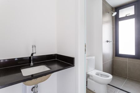 Banheiro da Suíte 1 de apartamento à venda com 2 quartos, 80m² em Itaim Bibi, São Paulo