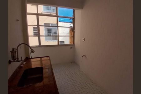 Apartamento à venda com 75m², 2 quartos e sem vaga