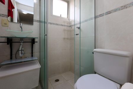 Banheiro de apartamento para alugar com 2 quartos, 56m² em Vila Sonia, São Paulo