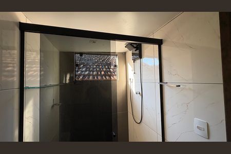 Apartamento para alugar com 70m², 3 quartos e sem vaga Apartamento para alugar com 70m², 3 quartos e sem vagaBanheiro da Suíte 1