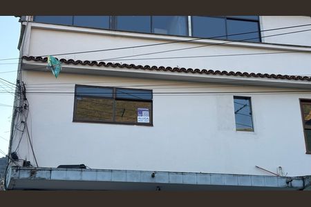 Placa de apartamento para alugar com 3 quartos, 70m² em Itamarati, Petrópolis