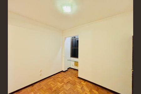 Apartamento para alugar com 62m², 2 quartos e sem vaga
