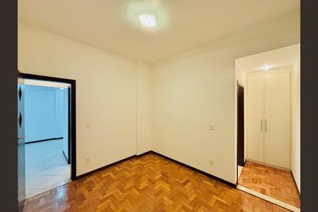 Apartamento para alugar com 62m², 2 quartos e sem vaga