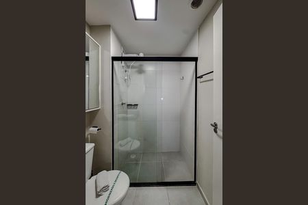 Banheiro de kitnet/studio para alugar com 1 quarto, 30m² em Belenzinho, São Paulo