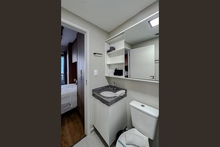 Studio para alugar com 30m², 1 quarto e sem vaga Studio para alugar com 30m², 1 quarto e sem vagaBanheiro