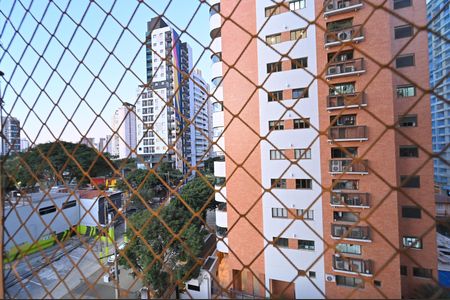 Apartamento para alugar com 98m², 3 quartos e 2 vagasVista do Quarto 3