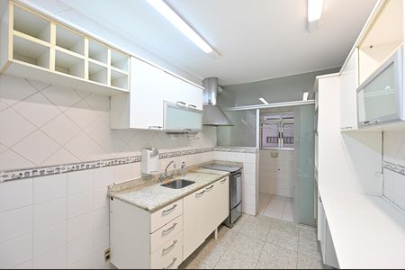 Apartamento para alugar com 98m², 3 quartos e 2 vagasCozinha