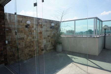 Apartamento para alugar com 164m², 2 quartos e 2 vagasPiscina