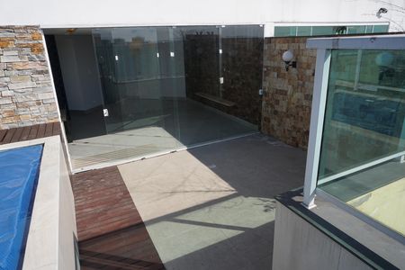 Apartamento para alugar com 164m², 2 quartos e 2 vagasPiscina