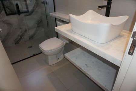 Apartamento para alugar com 164m², 2 quartos e 2 vagasBanheiro da Suíte