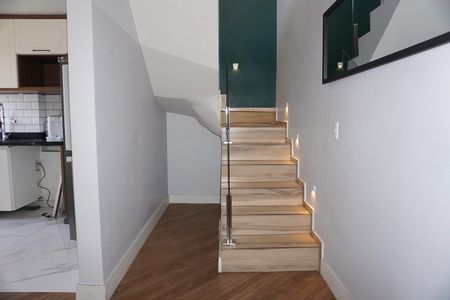 Apartamento para alugar com 164m², 2 quartos e 2 vagasEscada