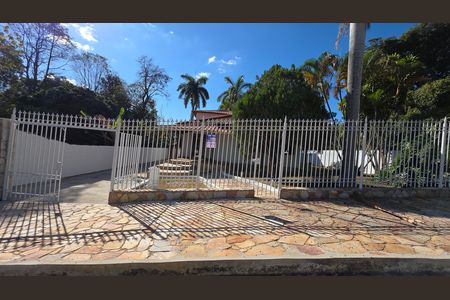 Fachada placa  de casa à venda com 4 quartos, 427m² em Santos Dumont, Lagoa Santa