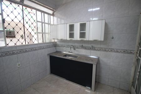 Casa para alugar com 280m², 2 quartos e 5 vagasCozinha