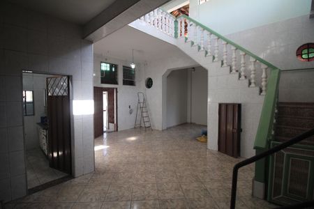 Area interna de casa para alugar com 2 quartos, 280m² em Milionários, Belo Horizonte