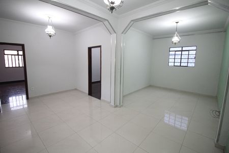 Casa para alugar com 280m², 2 quartos e 5 vagasSala 2