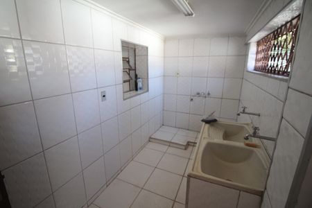 Casa para alugar com 280m², 2 quartos e 5 vagasÁrea de Serviço