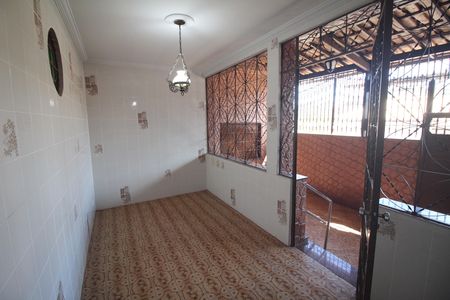 Casa para alugar com 280m², 2 quartos e 5 vagasQuintal