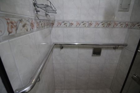 Casa para alugar com 280m², 2 quartos e 5 vagasBanheiro