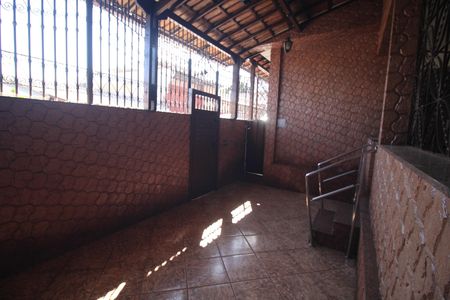 Casa para alugar com 280m², 2 quartos e 5 vagasQuintal