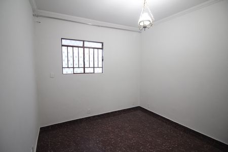 Casa para alugar com 280m², 2 quartos e 5 vagasQuarto 2