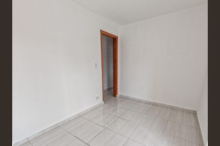 Casa para alugar com 3 quartos, 130m² em Jardim Santo Elias, São Paulo