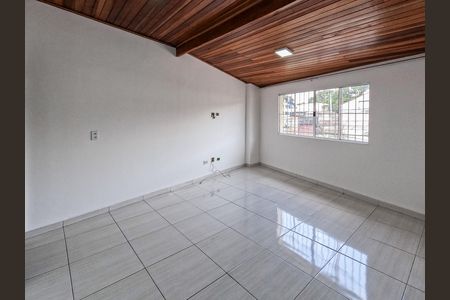 Casa para alugar com 3 quartos, 130m² em Jardim Santo Elias, São Paulo