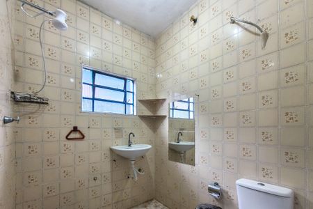 Casa para alugar com 80m², 1 quarto e 2 vagas Casa para alugar com 80m², 1 quarto e 2 vagasBanheiro