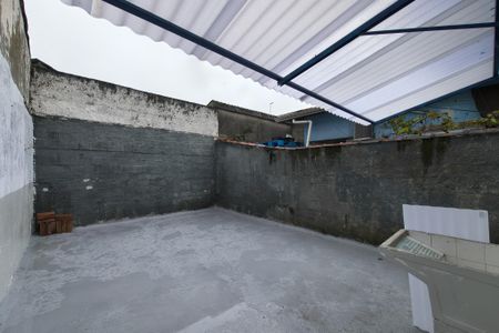 Casa para alugar com 80m², 1 quarto e 2 vagas Casa para alugar com 80m², 1 quarto e 2 vagasQuintal