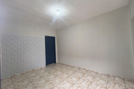 Casa para alugar com 80m², 1 quarto e 2 vagas Casa para alugar com 80m², 1 quarto e 2 vagasSala