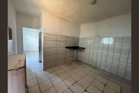 Cozinha de casa para alugar com 1 quarto, 125m² em Santo Antônio, Osasco