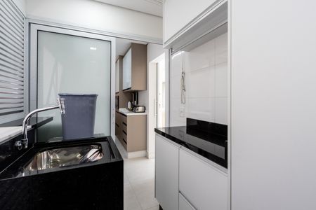 Área de Serviço de apartamento à venda com 3 quartos, 88m² em Vila Romana, São Paulo