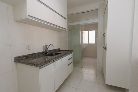 Apartamento para alugar com 68m², 2 quartos e 1 vaga Apartamento para alugar com 68m², 2 quartos e 1 vagaCozinha - Armários