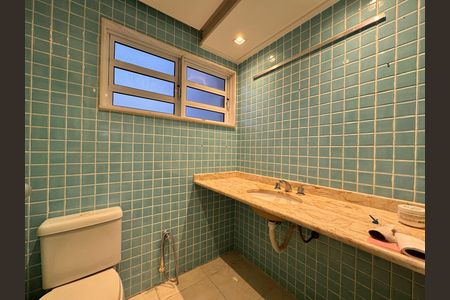 Casa de condomínio para alugar com 420m², 4 quartos e 2 vagas Casa de condomínio para alugar com 420m², 4 quartos e 2 vagasSuíte 3 - Banheiro
