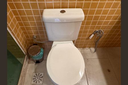 Casa de condomínio para alugar com 420m², 4 quartos e 2 vagas Casa de condomínio para alugar com 420m², 4 quartos e 2 vagasSuíte 2 - Banheiro