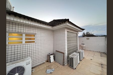 Casa de condomínio para alugar com 420m², 4 quartos e 2 vagas Casa de condomínio para alugar com 420m², 4 quartos e 2 vagasTerraço - Área externa