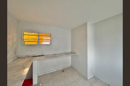 Casa de condomínio para alugar com 420m², 4 quartos e 2 vagas Casa de condomínio para alugar com 420m², 4 quartos e 2 vagasQuarto