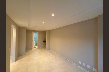 Casa de condomínio para alugar com 420m², 4 quartos e 2 vagas Casa de condomínio para alugar com 420m², 4 quartos e 2 vagasSuíte 3