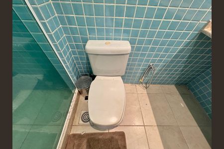 Casa de condomínio para alugar com 420m², 4 quartos e 2 vagas Casa de condomínio para alugar com 420m², 4 quartos e 2 vagasSuíte 3 - Banheiro