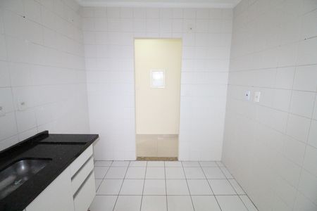 Cozinha de apartamento para alugar com 3 quartos, 80m² em Parque Industrial, São José dos Campos