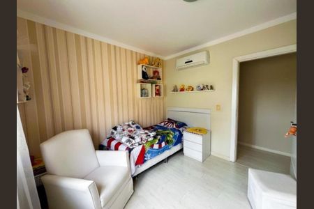 Casa de condomínio para alugar com 221m², 3 quartos e 4 vagas