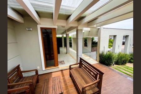 Casa de condomínio para alugar com 221m², 3 quartos e 4 vagas