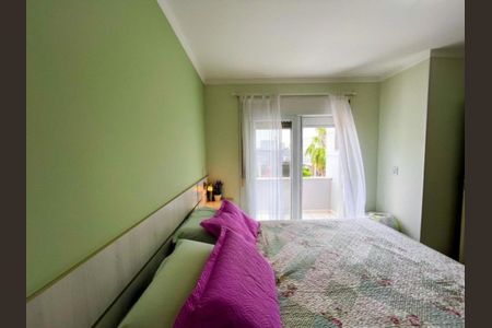 Casa de condomínio para alugar com 221m², 3 quartos e 4 vagas