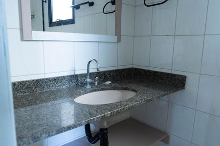 Banheiro de apartamento para alugar com 1 quarto, 38m² em Higienópolis, Piracicaba