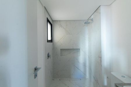 Banheiro da Suite 1 de apartamento à venda com 2 quartos, 109m² em Água Verde, Curitiba