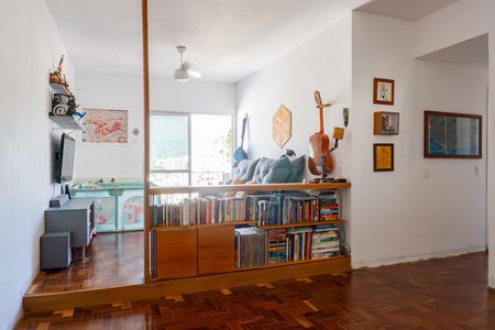 Apartamento à venda com 75m², 2 quartos e 1 vaga